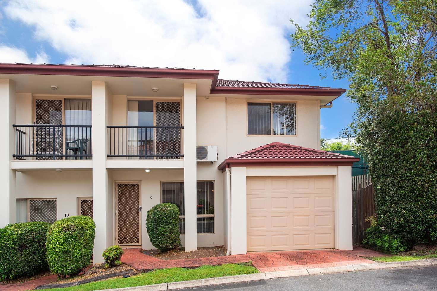 Main view of Homely townhouse listing, 9/10 Kaija Street, Mount Gravatt East QLD 4122