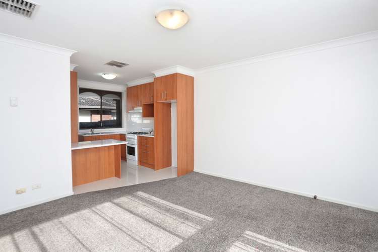 Main view of Homely unit listing, 2/28 Edmends Street, Brunswick VIC 3056