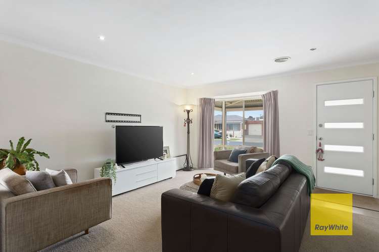 Second view of Homely house listing, 8 Jaybree Court, Grovedale VIC 3216
