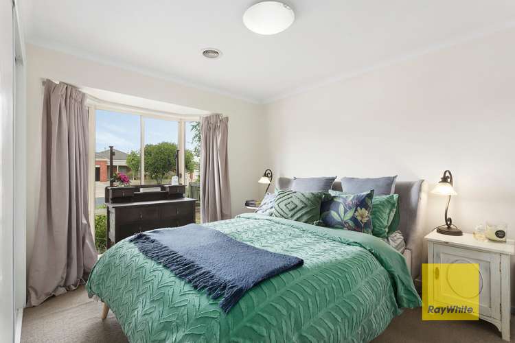 Fifth view of Homely house listing, 8 Jaybree Court, Grovedale VIC 3216