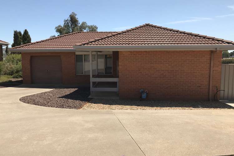 Main view of Homely townhouse listing, 1/3 Dane Place, Wodonga VIC 3690
