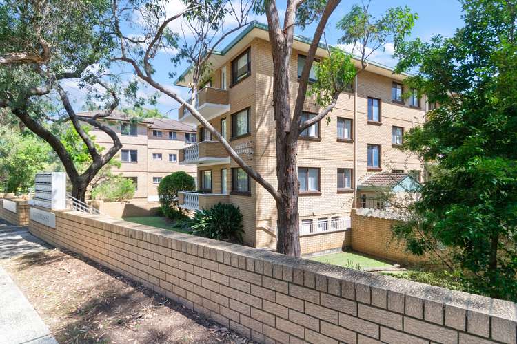 Main view of Homely unit listing, 2/5 Curtis Street, Caringbah NSW 2229