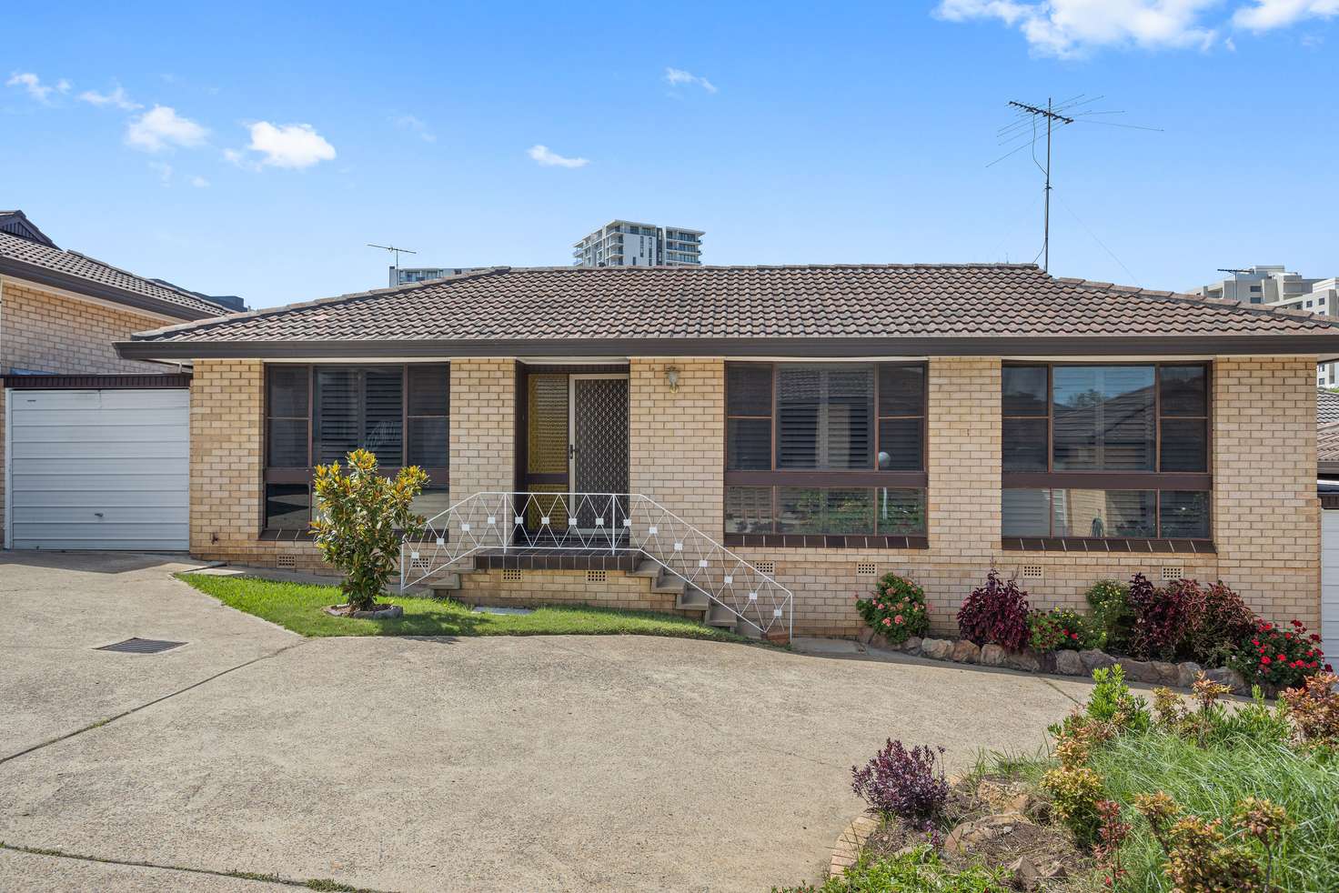 Main view of Homely villa listing, 5/24 Bassett Street, Hurstville NSW 2220