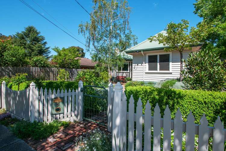 Main view of Homely house listing, 5 Clement Crescent, Croydon VIC 3136