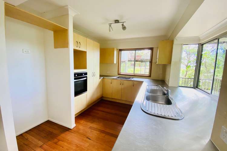 Second view of Homely unit listing, 2/116 Ocean Parade, Burleigh Heads QLD 4220