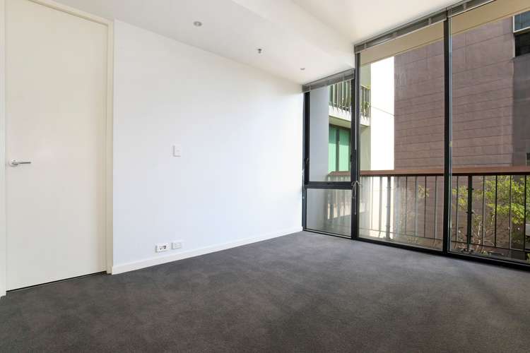 Fifth view of Homely apartment listing, 302/582 St Kilda Road, Melbourne VIC 3004