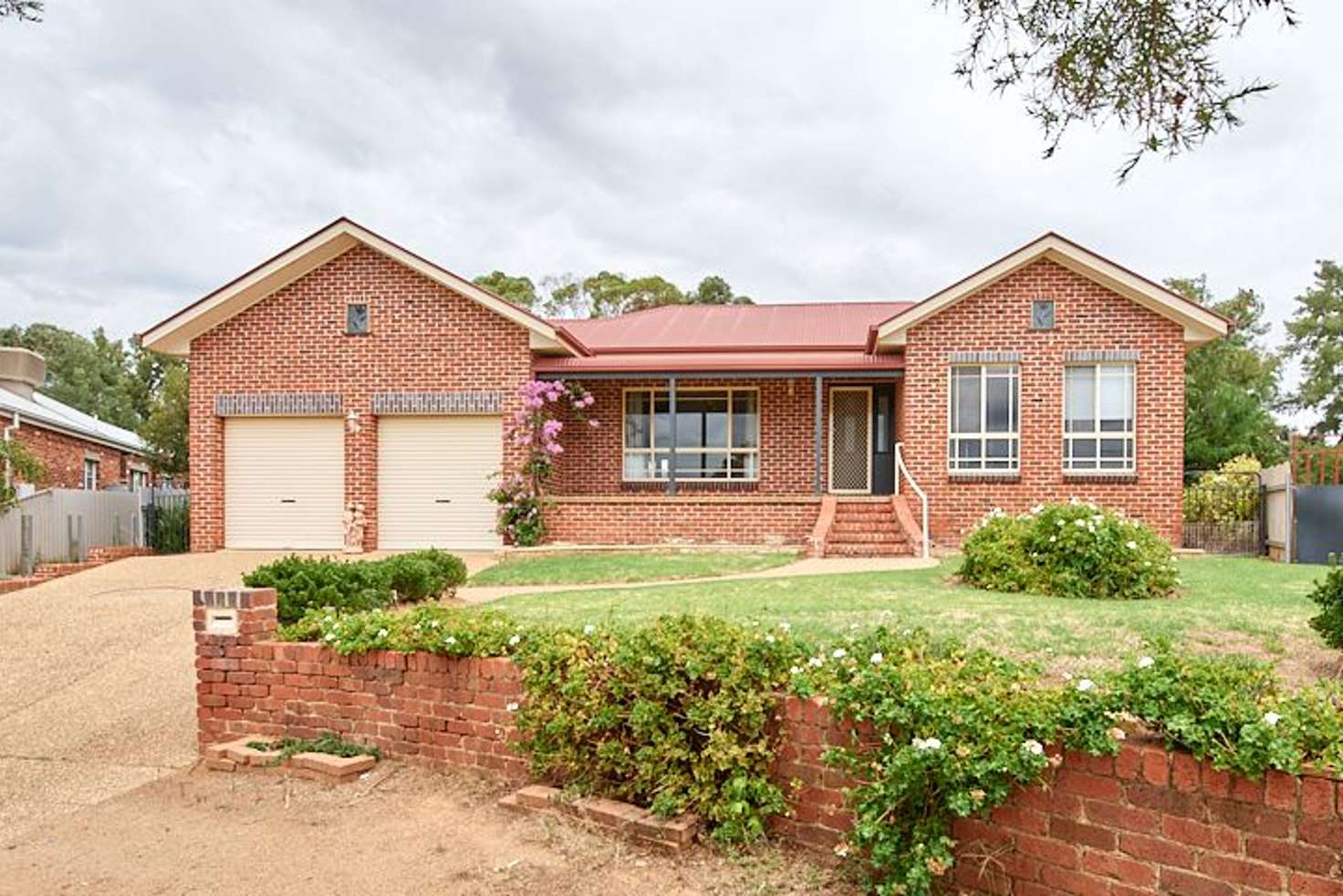 Main view of Homely house listing, 6 Minya Place, Glenfield Park NSW 2650