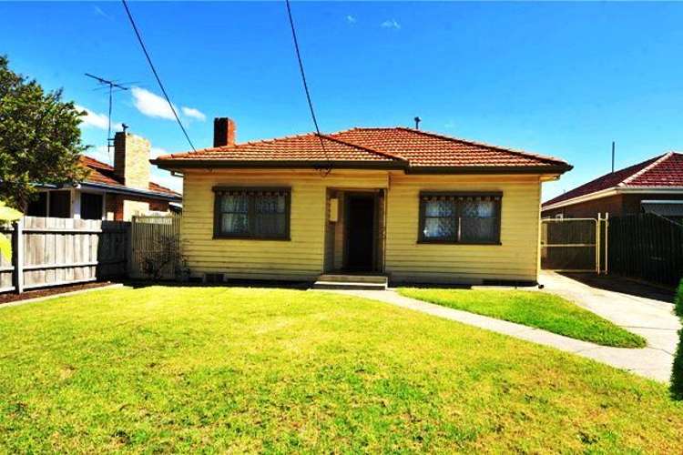 Main view of Homely house listing, 5 Plumpton Avenue, Glenroy VIC 3046