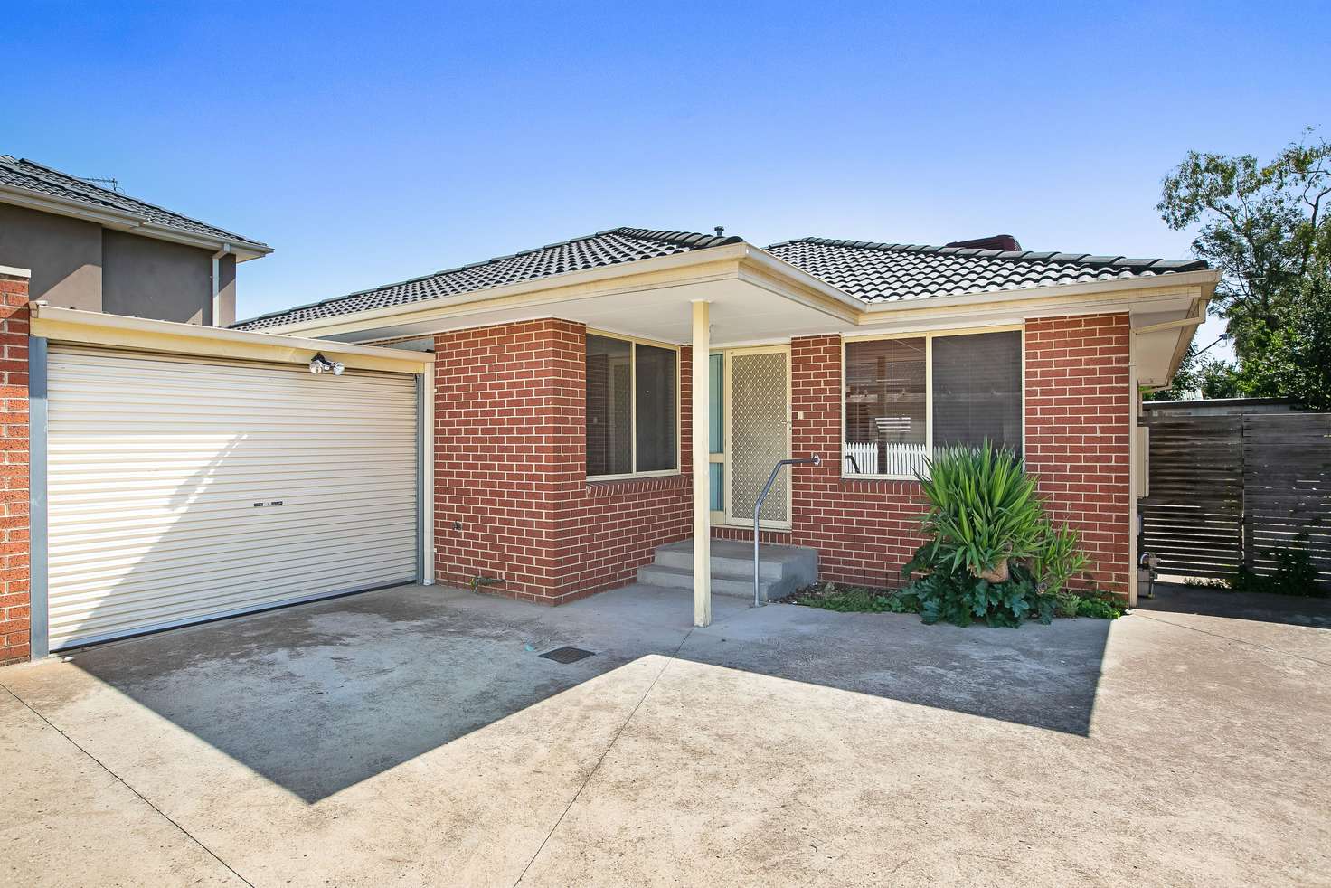 Main view of Homely unit listing, 2/23 Meredith Street, Broadmeadows VIC 3047