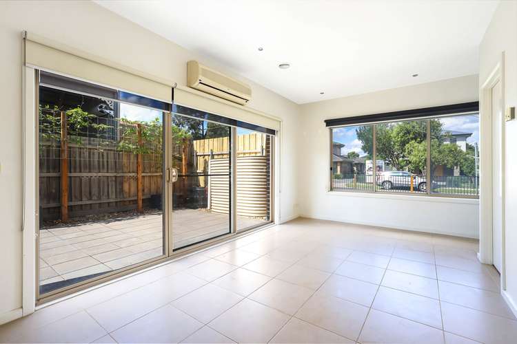 Second view of Homely townhouse listing, 1/7 Leonard Avenue, Glenroy VIC 3046
