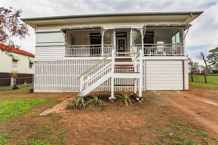 34 Bellambi Street, Toogoolawah QLD 4313