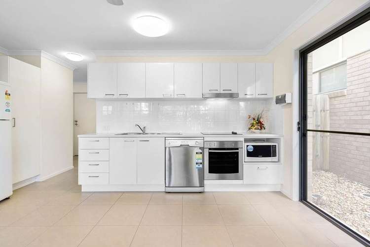 Fifth view of Homely unit listing, 15/35 Lavender Place (36 Carselgrove Avenue), Fitzgibbon QLD 4018