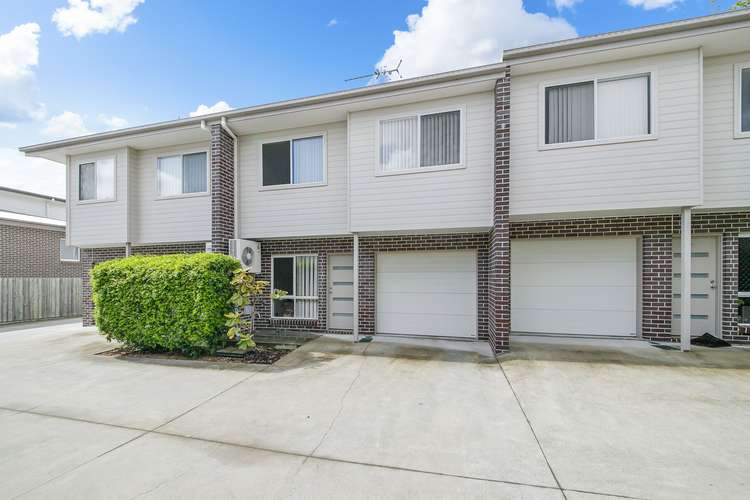 Second view of Homely townhouse listing, 2/43 Surman Street, Birkdale QLD 4159