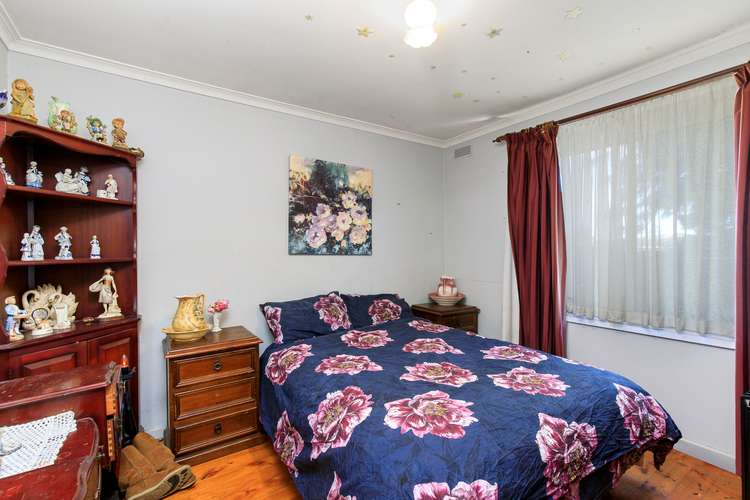 Fifth view of Homely house listing, 1 Lewis Court, Sebastopol VIC 3356