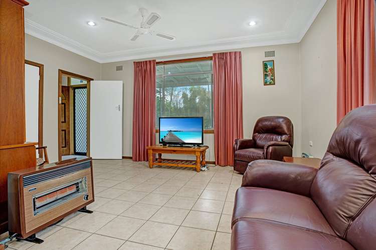 Fifth view of Homely house listing, 2 Crest Avenue, North Nowra NSW 2541