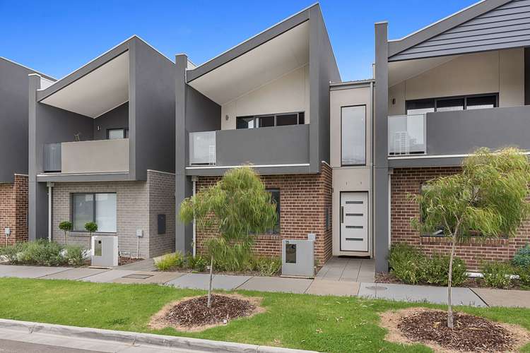 Main view of Homely townhouse listing, 15 Barak Way, Rowville VIC 3178