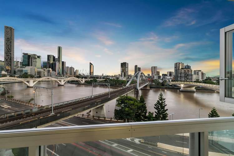 Second view of Homely unit listing, 611/6 Exford Street, Brisbane City QLD 4000
