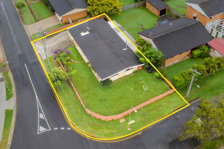 Second view of Homely house listing, 2 Player Street, Upper Mount Gravatt QLD 4122