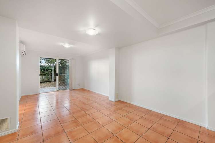 Fourth view of Homely house listing, 8/188 Broadwater Road, Mansfield QLD 4122