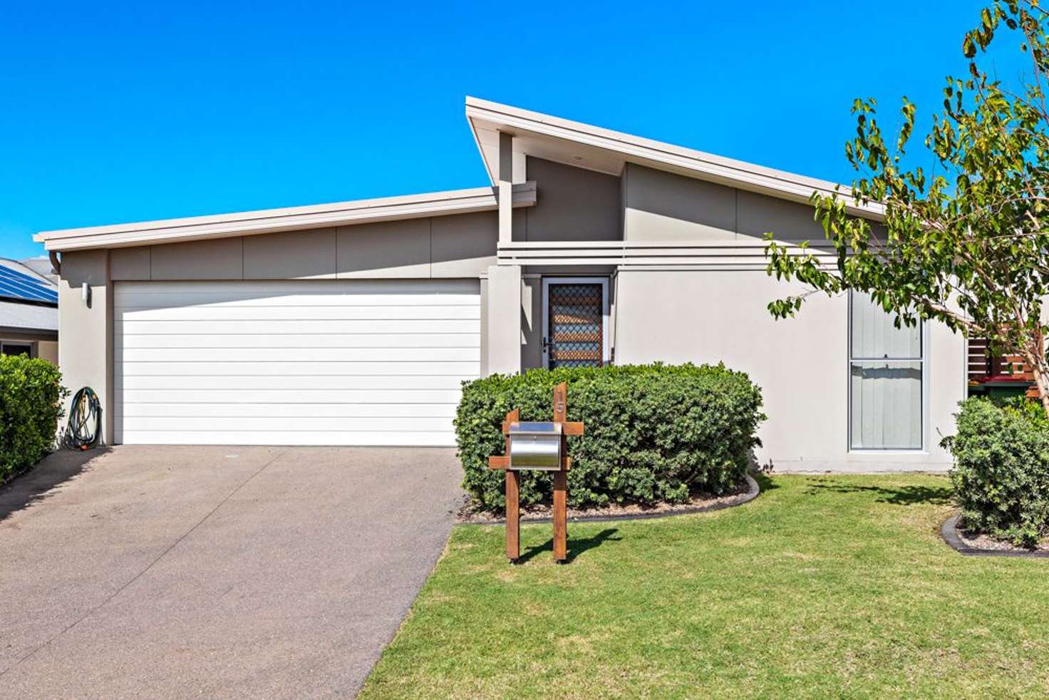 Main view of Homely house listing, 15 Rowe Crescent, Thornlands QLD 4164
