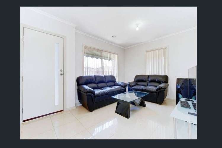 Second view of Homely house listing, 2/3 Saddle Wynd, Truganina VIC 3029
