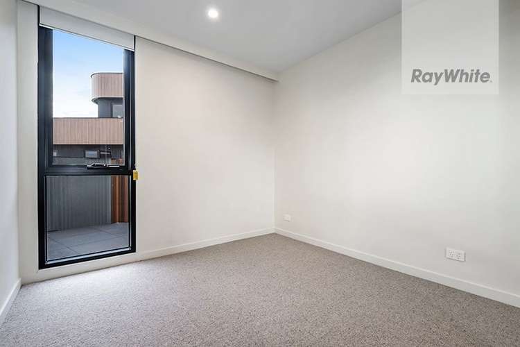 Fifth view of Homely apartment listing, 415C/3 Snake Gully Drive, Bundoora VIC 3083