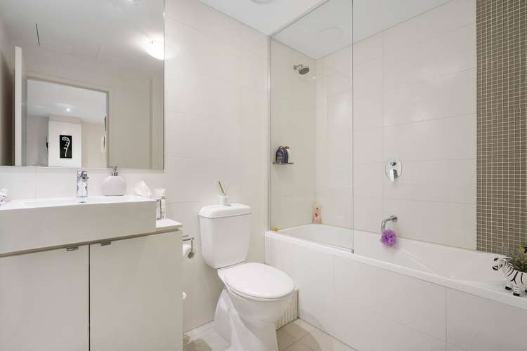 Sixth view of Homely apartment listing, 10/2-4 William Street, Murrumbeena VIC 3163