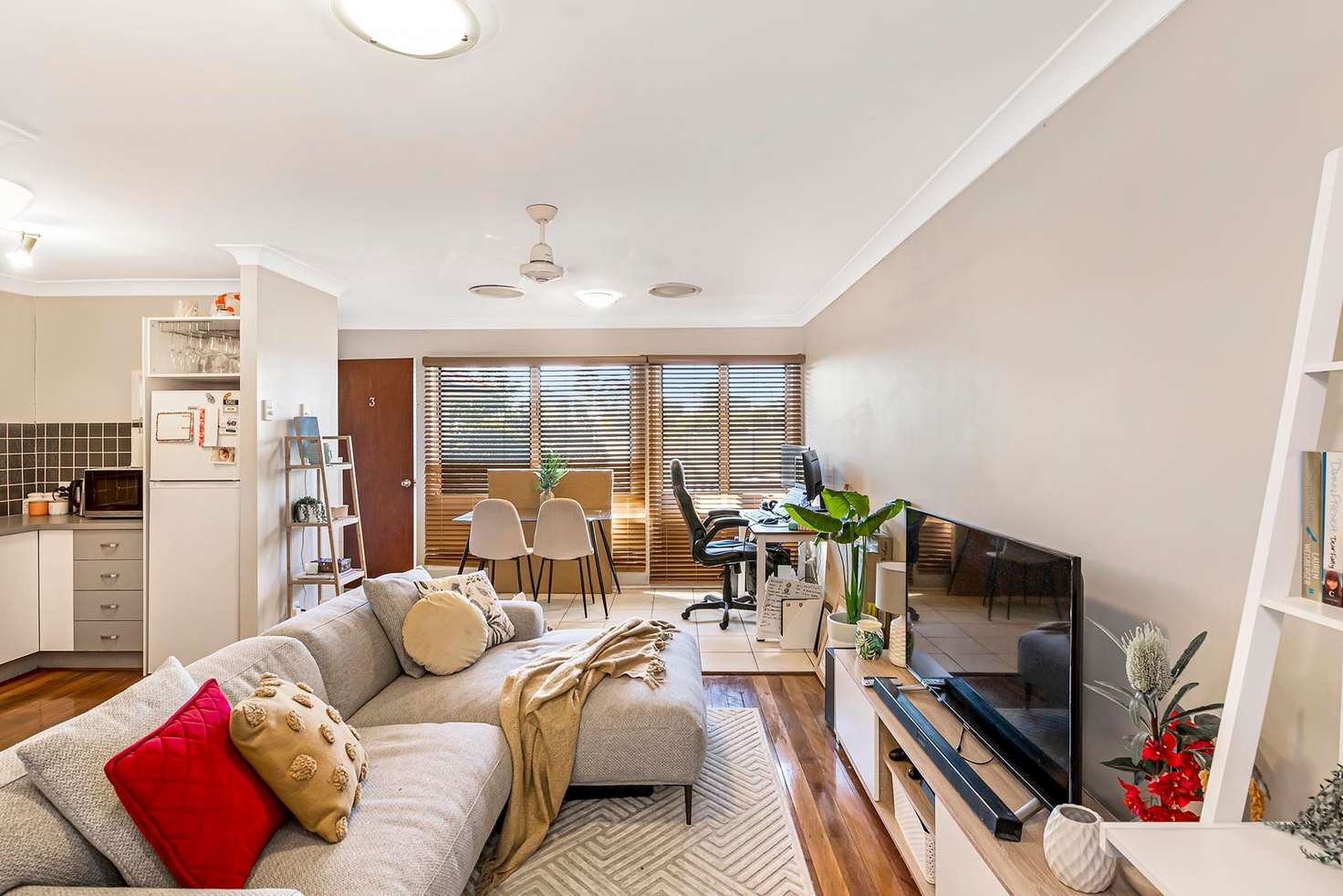 Main view of Homely unit listing, 3/25 Reis Street, Woolloongabba QLD 4102