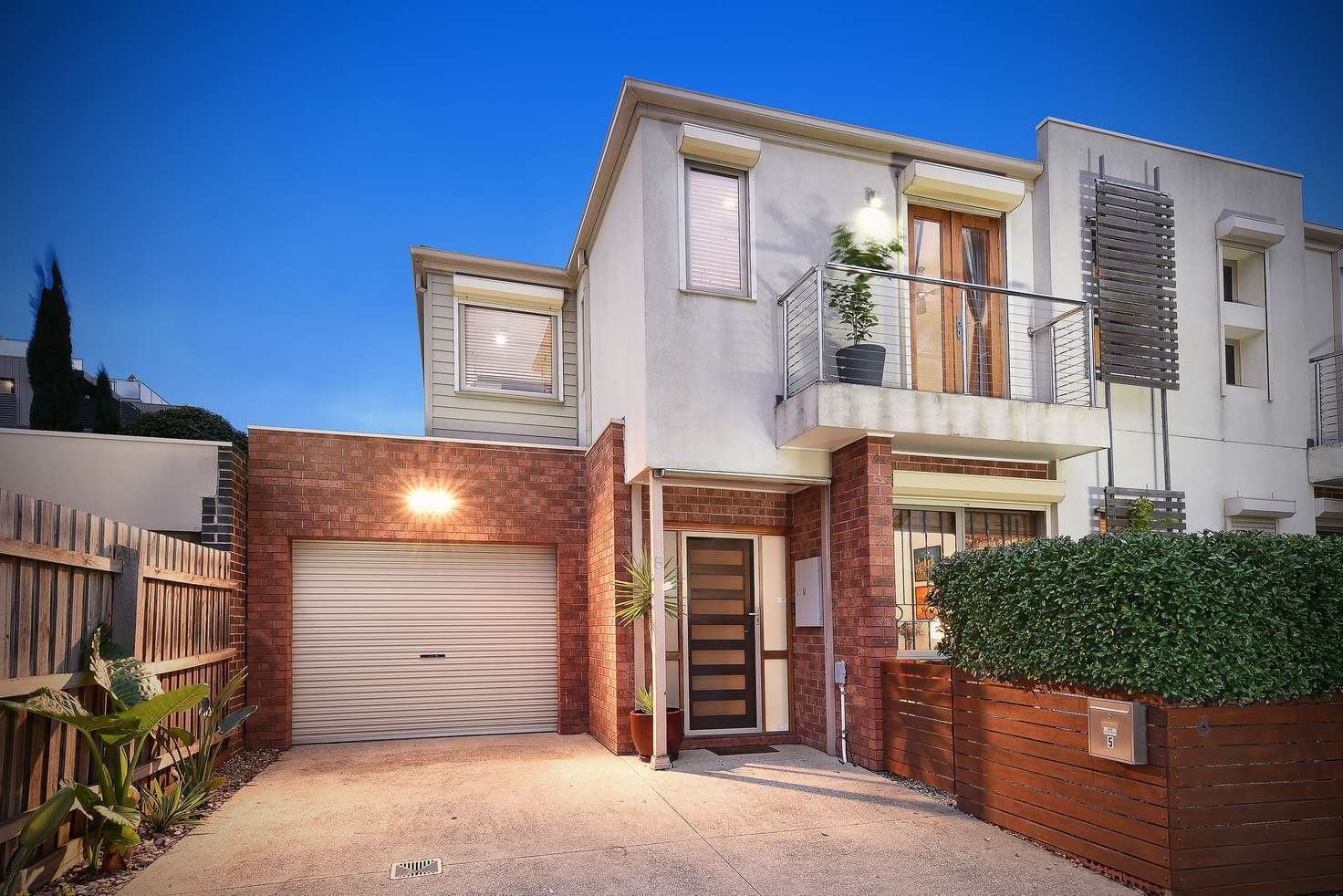 Main view of Homely townhouse listing, 5 Batman Avenue, Coburg VIC 3058