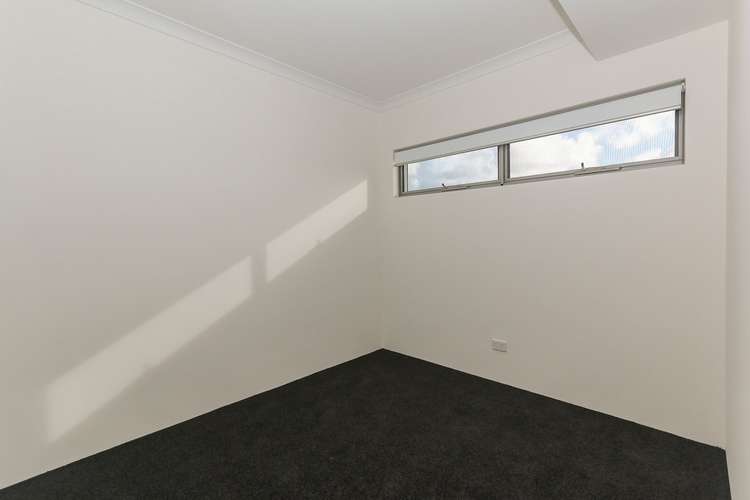 Fifth view of Homely unit listing, 5/11 Royal Scot Loop, Currambine WA 6028