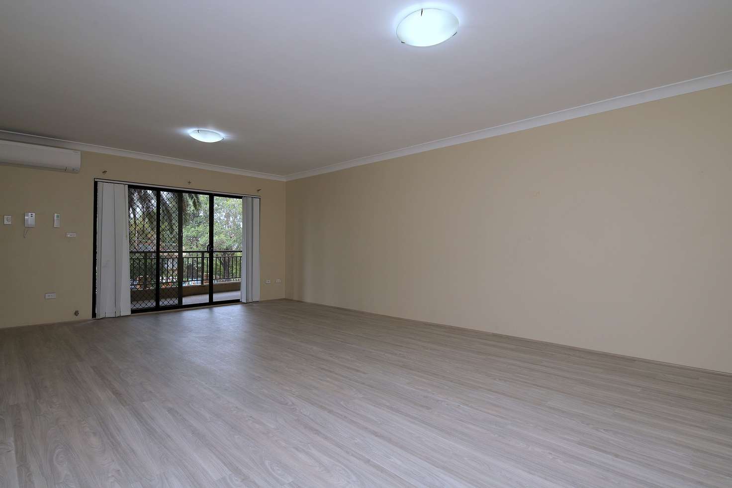 Main view of Homely unit listing, 1/146-152 Meredith Street, Bankstown NSW 2200