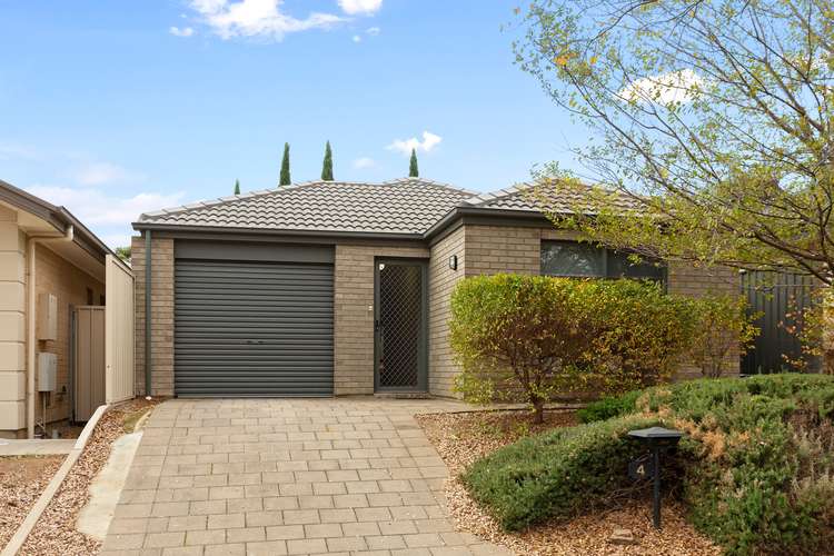 4 Kari Crescent, Huntfield Heights SA 5163