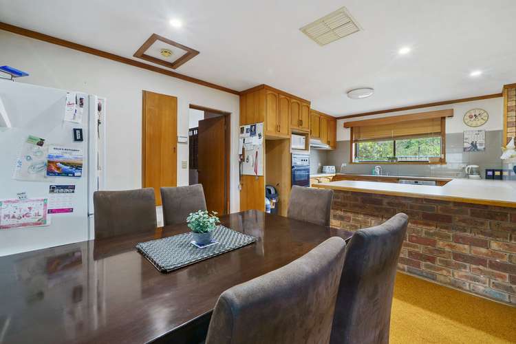 Fifth view of Homely house listing, 2 Watson Court, Myrtleford VIC 3737