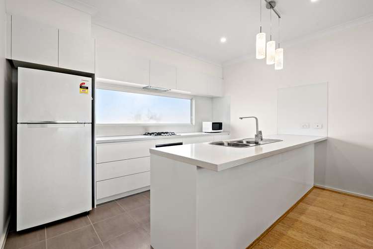 Fourth view of Homely townhouse listing, 2/87 Middleborough Road, Burwood VIC 3125