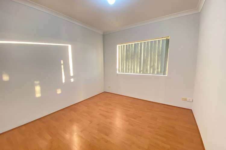 Fourth view of Homely unit listing, 15/14-18 Fairlight Avenue, Fairfield NSW 2165