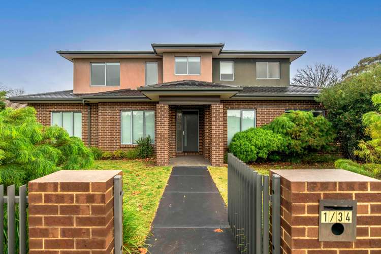 Main view of Homely townhouse listing, 1/34 Golf Links Avenue, Oakleigh VIC 3166