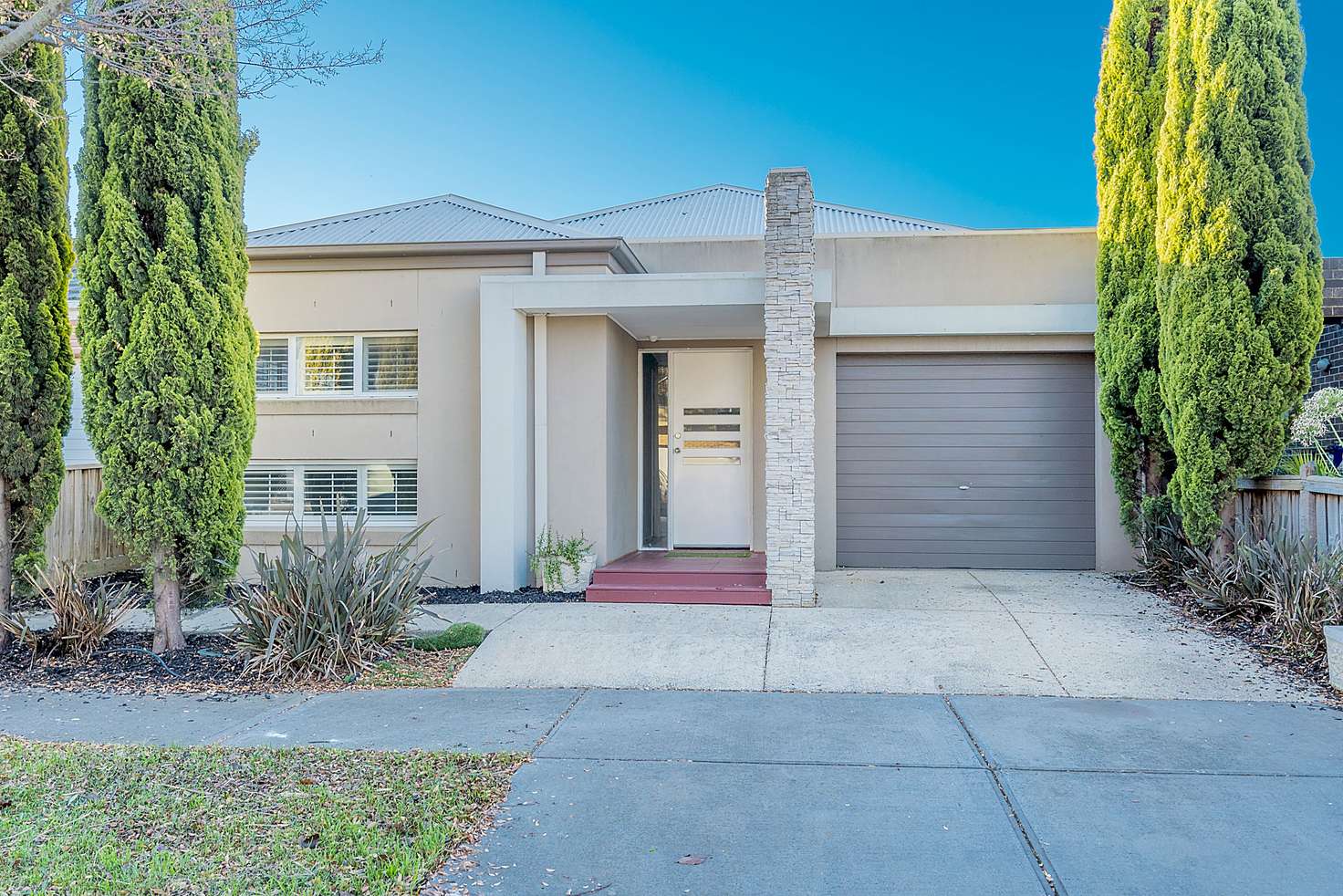 Main view of Homely house listing, 17 Grosvenor Square, Craigieburn VIC 3064