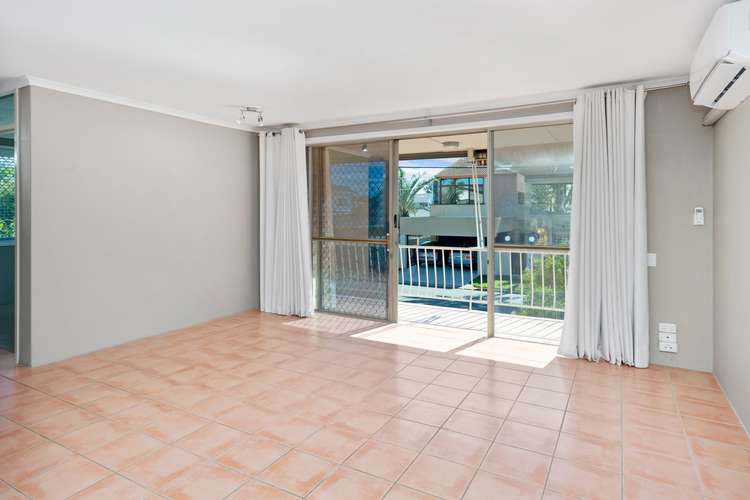 Fourth view of Homely apartment listing, 4/120 Stanhill Drive, Chevron Island QLD 4217