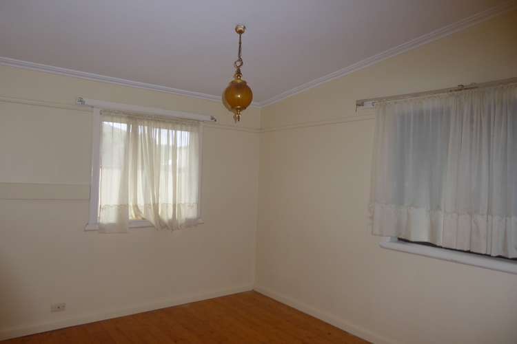 Second view of Homely unit listing, 1/9 Leonard Avenue, St Albans VIC 3021