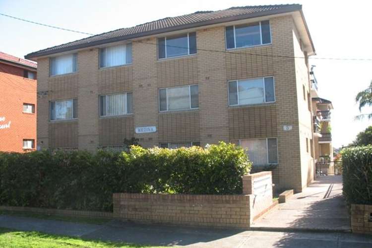 Main view of Homely unit listing, 10/5 St Albans Road, Kingsgrove NSW 2208