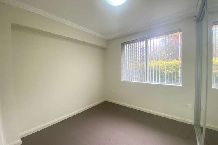 Fifth view of Homely unit listing, 3/12-14 Darcy Road, Westmead NSW 2145