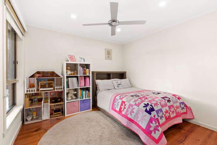 Sixth view of Homely house listing, 5 Gaze Court, Mill Park VIC 3082