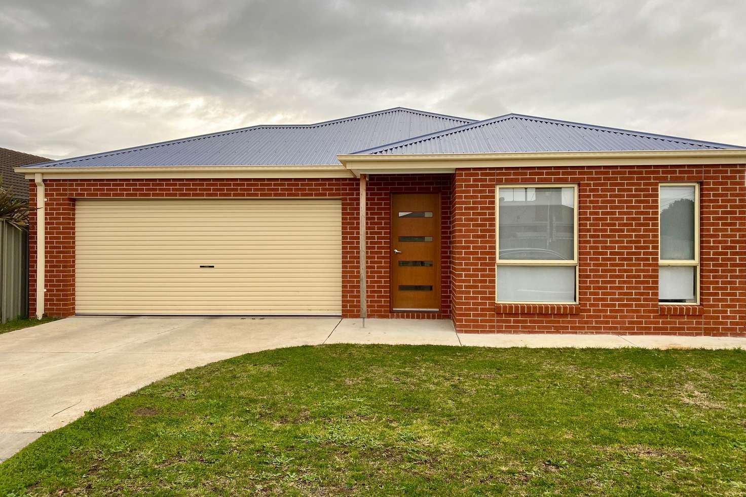 Main view of Homely townhouse listing, 139 Armstrong Street, Colac VIC 3250