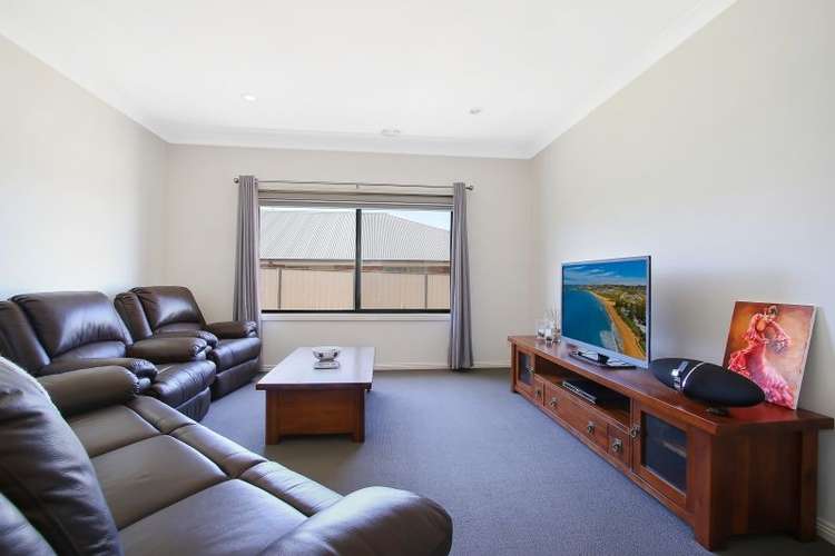 Fourth view of Homely house listing, 8 Alluvial Street, Rutherglen VIC 3685