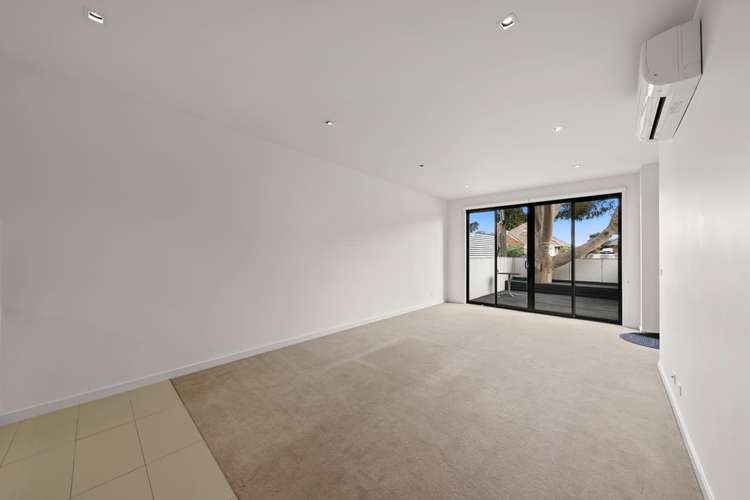 Fifth view of Homely townhouse listing, 4/425 Warrigal Road, Burwood VIC 3125