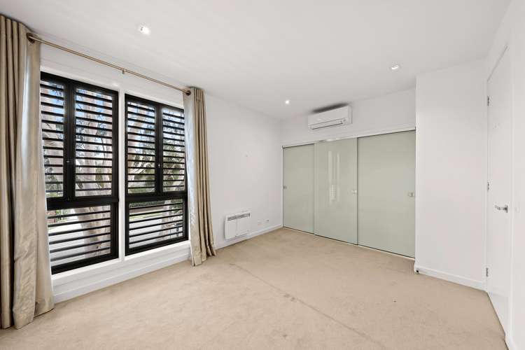 Sixth view of Homely townhouse listing, 4/425 Warrigal Road, Burwood VIC 3125