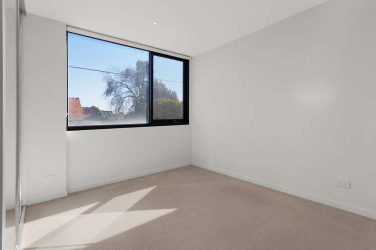 Fourth view of Homely apartment listing, 102/389 Neerim Road, Carnegie VIC 3163