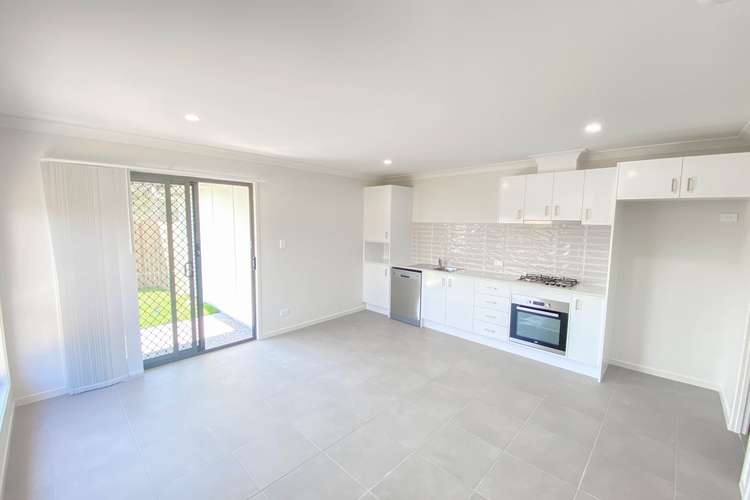 Second view of Homely semiDetached listing, 2/72 Brentwood Drive, Bundamba QLD 4304