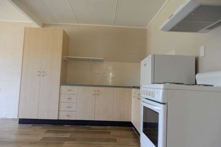 Fourth view of Homely unit listing, 1/4 Old Airport Drive, Emerald QLD 4720