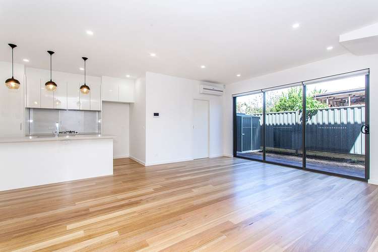 Main view of Homely townhouse listing, 2/7 Arnold Avenue, Heidelberg Heights VIC 3081